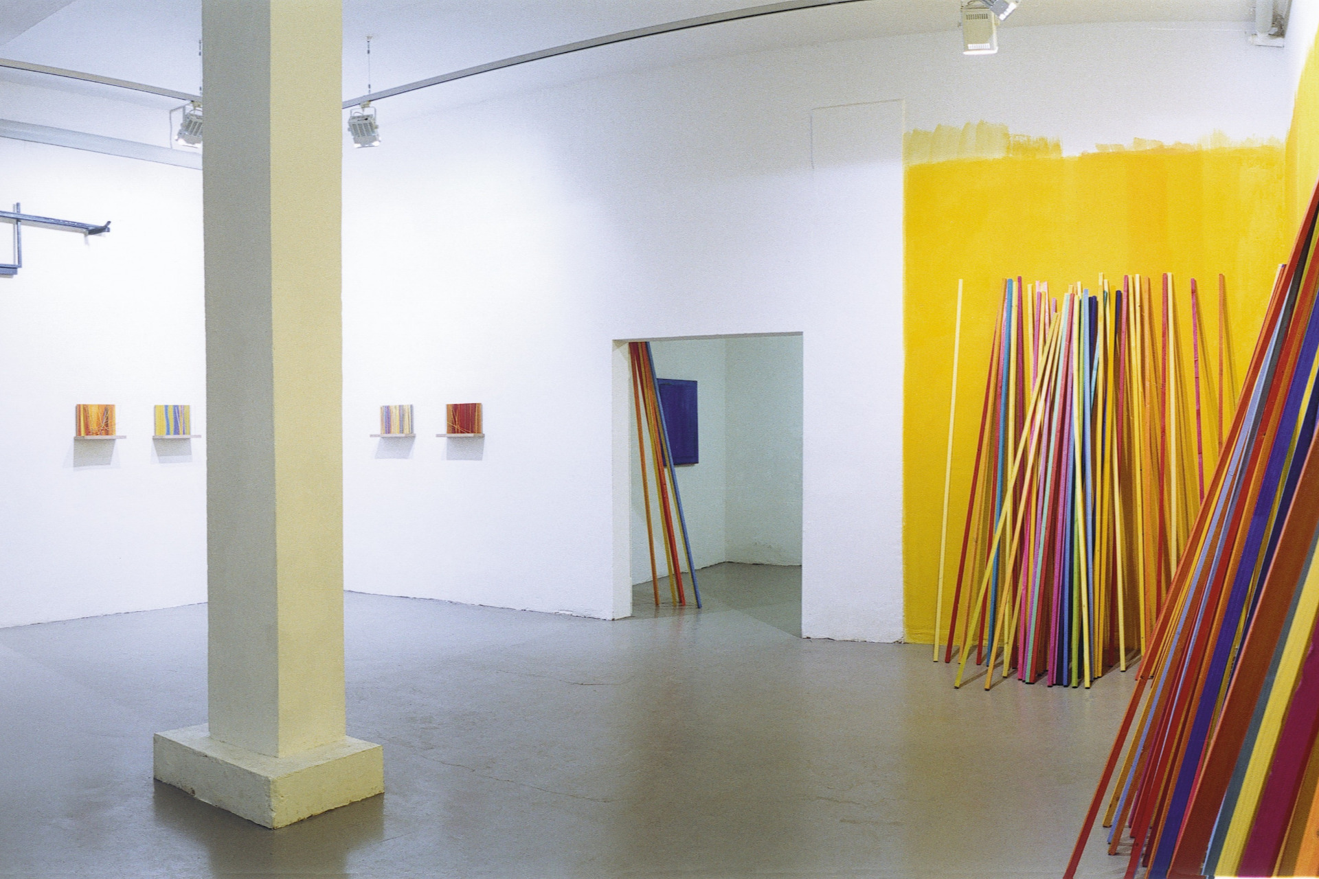 Rauminstallation in der Galerie der KVD, 2003